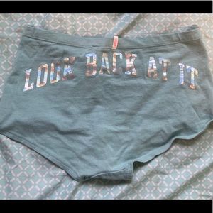 🌲 UNDIES 3 for 10! PINK